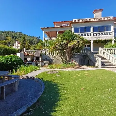 Casona Bretema * Pineiro (Cangas)