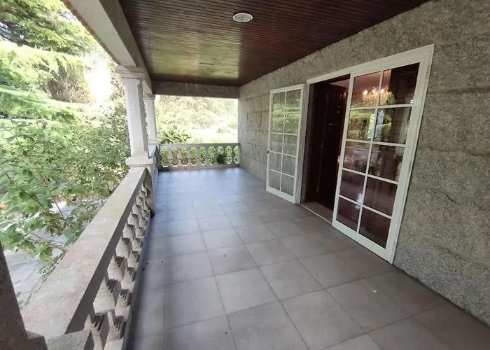 Casona Bretema * Pineiro (Cangas)